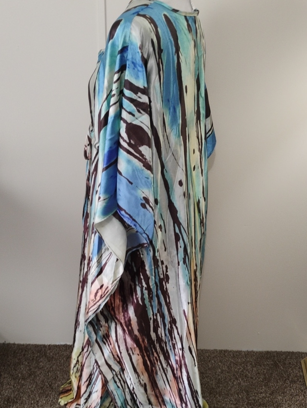 Winlar Caftan - Picture 3 of 7